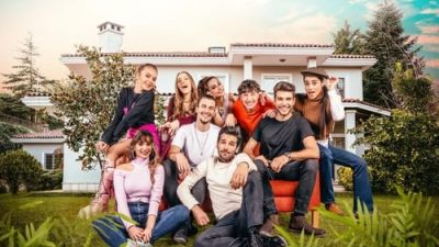 Öğrenci Evi 1.Sezon 8.Bölüm izle