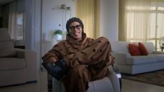 Ronaldinho Efsanesi 1.Sezon 3.Bölüm izle